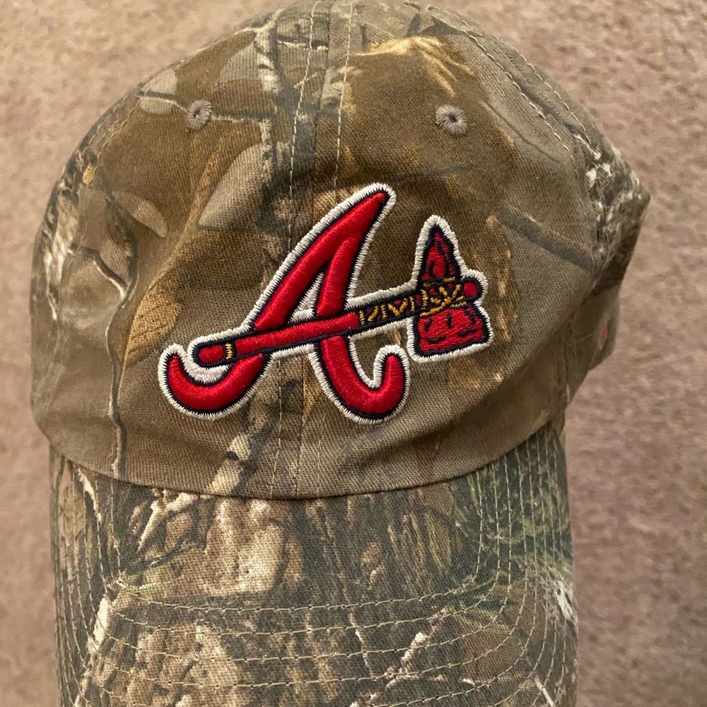 Atlanta Braves Camo Hat